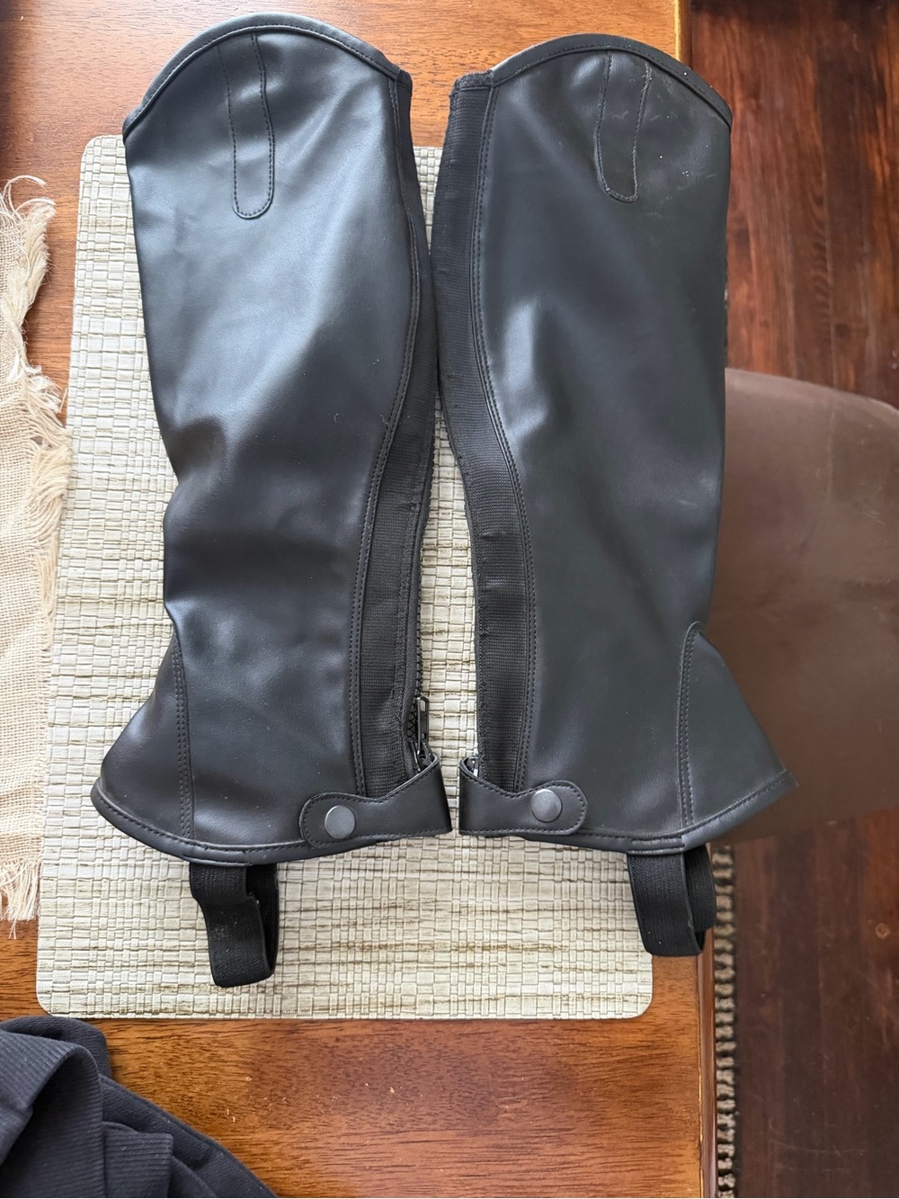 TuffRider micro touch half chaps adult small Black synthetic Leather -Zippered